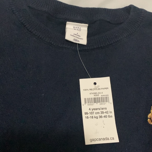 NWT! Gap sweater for boys! - Picture 2 of 5